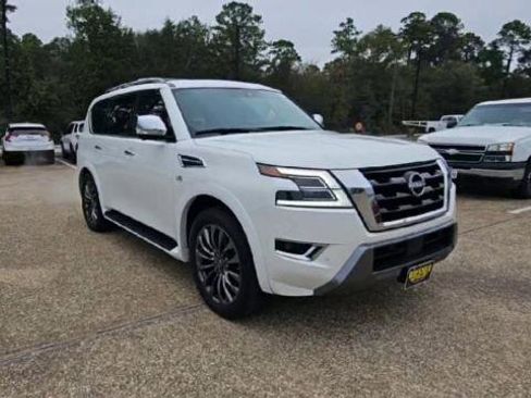 Used 2022 Nissan Armada Platinum w/ Captain's Chairs Package image 2