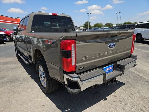 New 2026 Ford F250 Lariat w/ Chrome Package AWD/4WD image 9