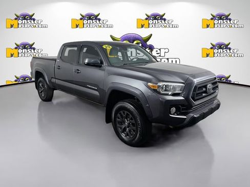 Used 2020 Toyota Tacoma TRD Sport AWD/4WD image 3