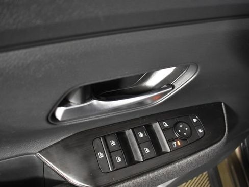 Certified 2025 Nissan Kicks SV AWD/4WD image 8