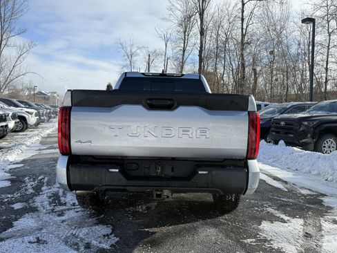 Used 2022 Toyota Tundra SR5 image 7