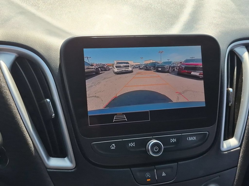 Used 2024 Chevrolet Malibu LT FWD image 15