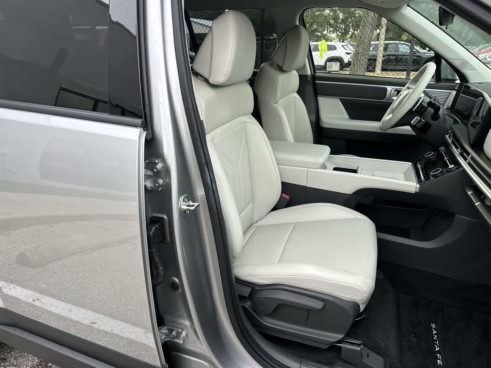 Used 2024 Hyundai Santa Fe SEL AWD/4WD image 9