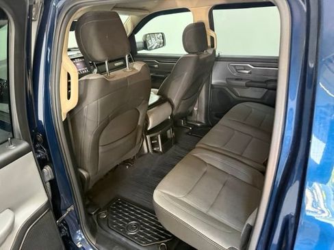Used 2019 RAM 1500 Big Horn AWD/4WD image 32