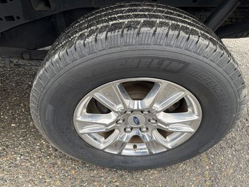 Used 2017 Ford F150 XLT w/ Equipment Group 302A Luxury AWD/4WD image 18