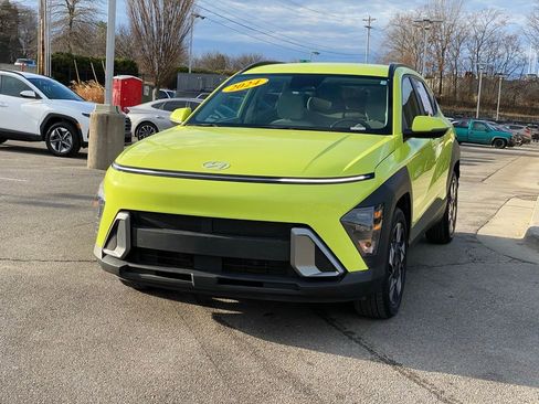 Used 2024 Hyundai Kona SEL FWD image 3