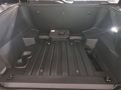 New 2025 GMC Sierra EV Denali image 34