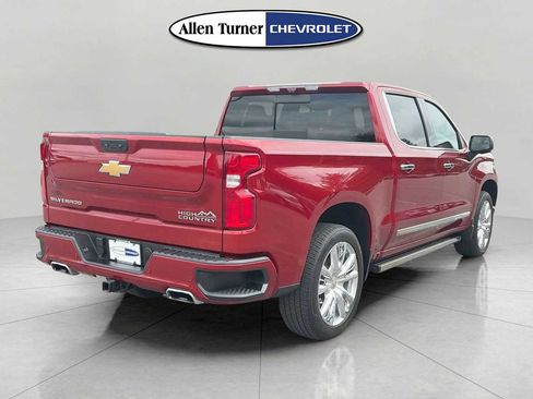 Used 2023 Chevrolet Silverado 1500 High Country w/ High Country Premium Package AWD/4WD image 4