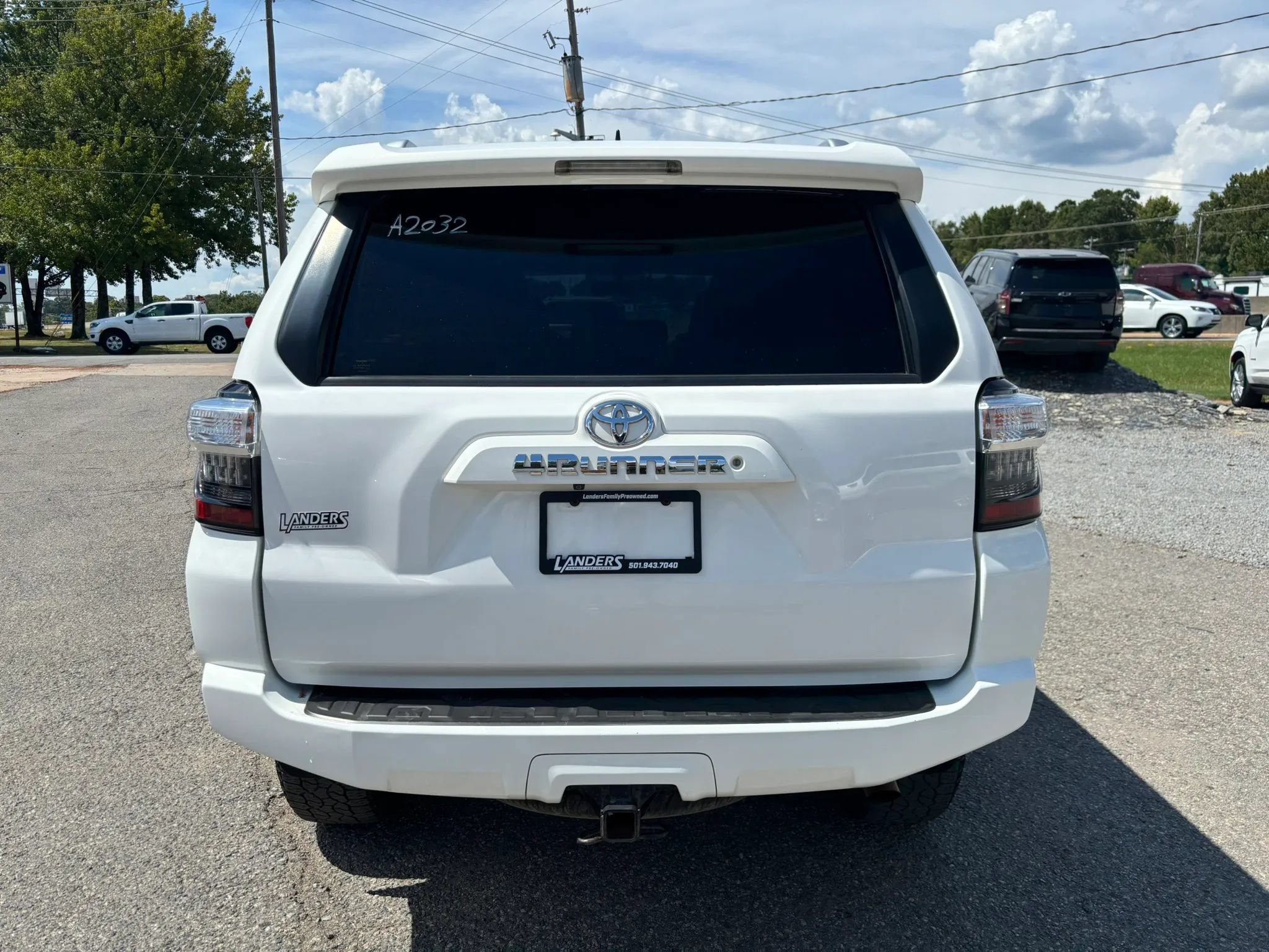Used 2016 Toyota 4Runner SR5 AWD/4WD image 4