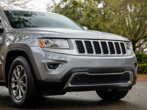 Used 2014 Jeep Grand Cherokee Limited image 2