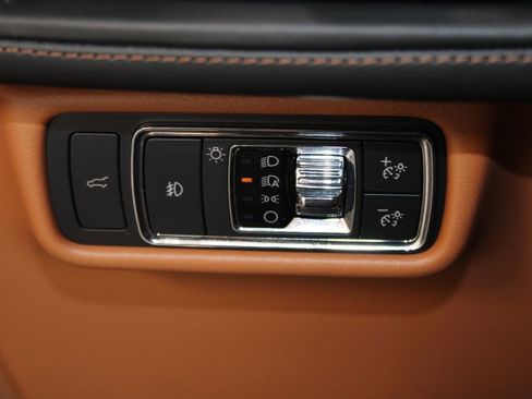 Used 2023 Lincoln Aviator Black Label w/ Dynamic Handling Package image 47