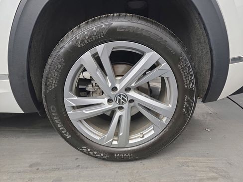 Used 2024 Volkswagen Atlas Cross Sport SEL R-Line AWD/4WD image 14
