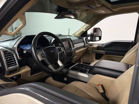 Used 2017 Ford F250 Lariat w/ Lariat Ultimate Package AWD/4WD image 15