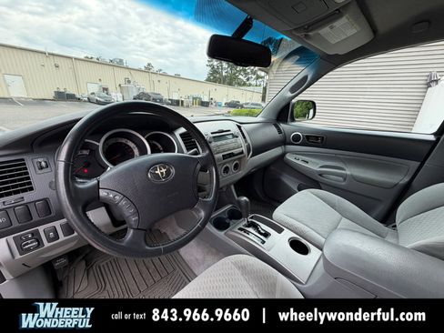 Used 2011 Toyota Tacoma 4x4 Double Cab w/ SR5 Pkg #2 image 15
