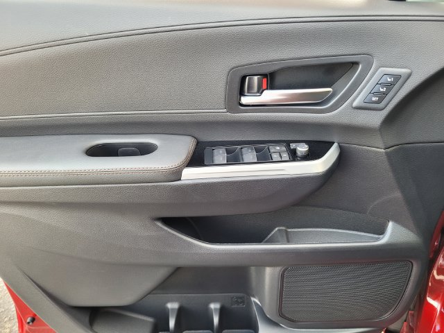 New 2026 Toyota Sienna Platinum AWD/4WD image 10
