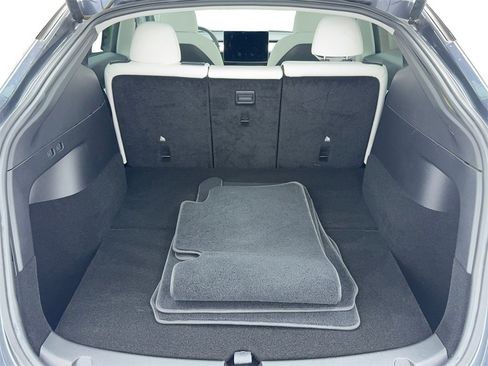 Used 2021 Tesla Model Y 2WD image 12