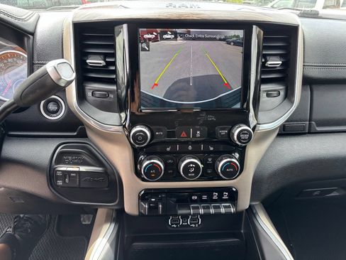 Used 2021 RAM 2500 Laramie w/ Body Color Bumper Group AWD/4WD image 18