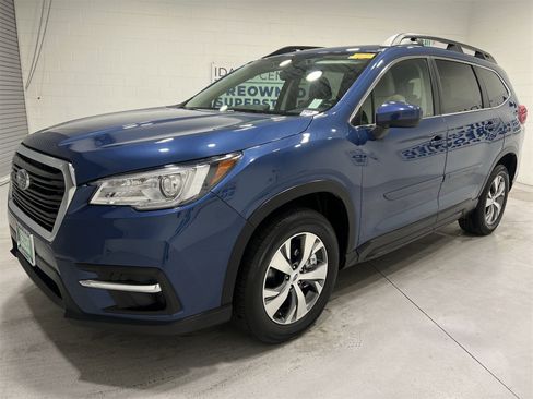 Used 2022 Subaru Ascent Premium w/ Convenience Package image 4