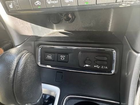 Used 2019 Subaru Ascent Limited w/ Popular Package #2 AWD/4WD image 25