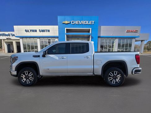 Used 2022 GMC Sierra 1500 AT4 w/ Technology Package image 13