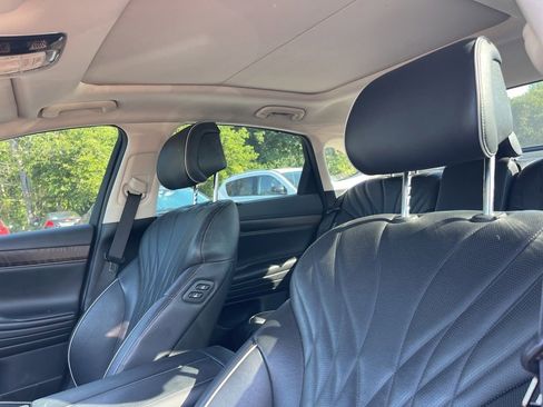 Used 2021 Genesis G80 2.5T w/ Prestige Package AWD/4WD image 9