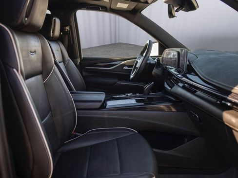 Used 2024 Cadillac Escalade Sport w/ Touring Package image 26