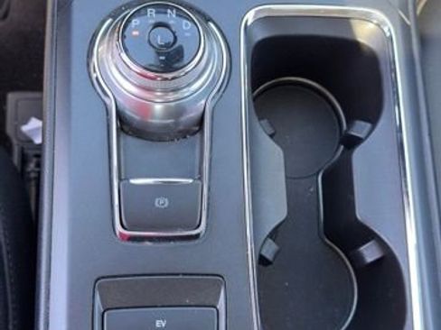 Used 2020 Ford Fusion Energi Titanium image 20