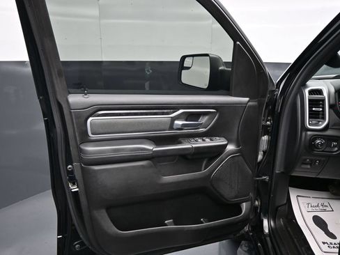 Used 2022 RAM 1500 Big Horn AWD/4WD image 10