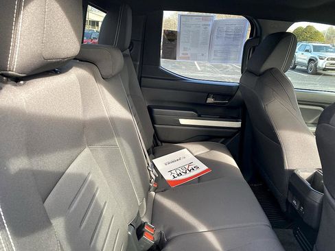 Used 2024 Toyota Tacoma TRD Off-Road image 21