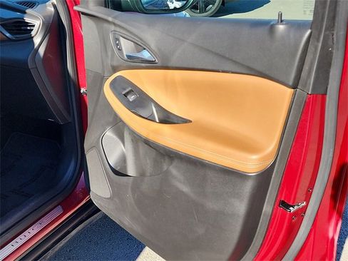 Used 2021 Buick Encore GX Essence w/ Advanced Technology Package image 16