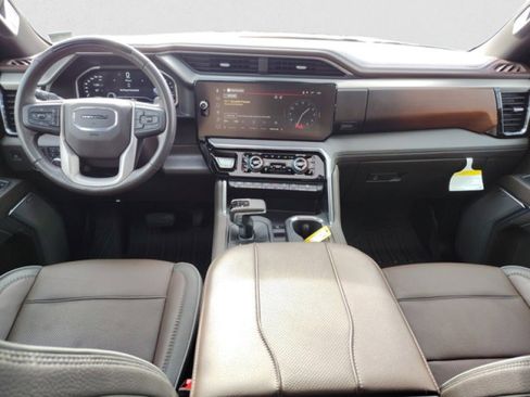 Used 2023 GMC Sierra 1500 Denali image 14