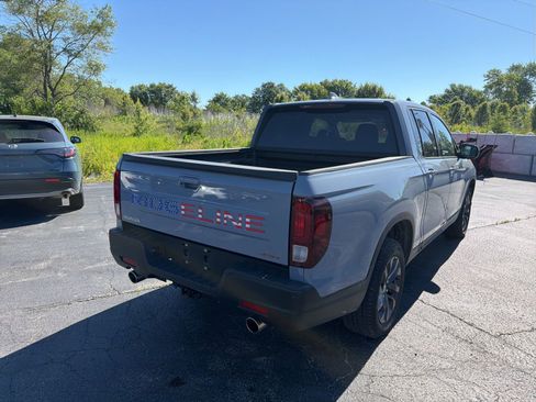 Used 2024 Honda Ridgeline Sport image 6