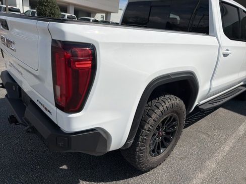 Used 2023 GMC Sierra 1500 AT4X image 21