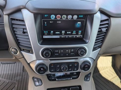 Used 2018 GMC Yukon SLT w/ Premium Edition image 18