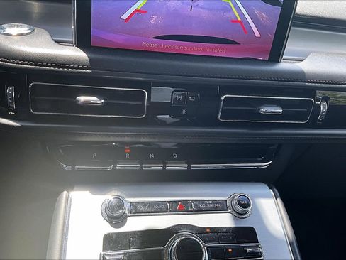 Used 2023 Lincoln Aviator 2WD image 15