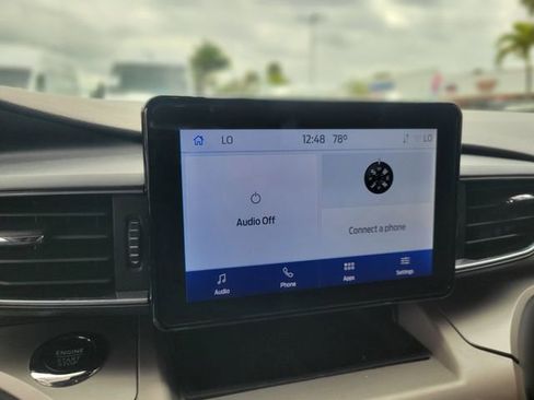 Used 2022 Ford Explorer XLT w/ Equipment Group 202A image 26