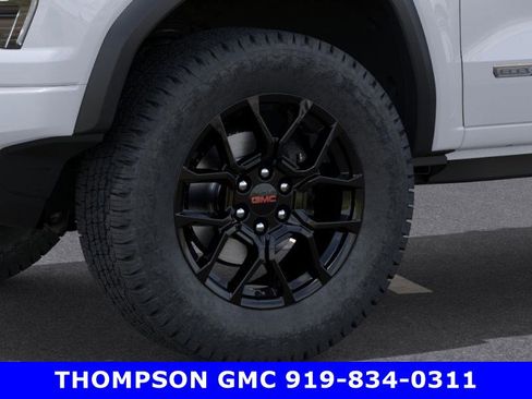 New 2025 GMC Canyon Elevation w/ Convenience Package image 9