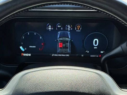 Used 2023 Ford F350 Lariat w/ Sport Appearance Package image 28