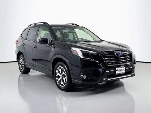 Used 2022 Subaru Forester Premium AWD/4WD image 4