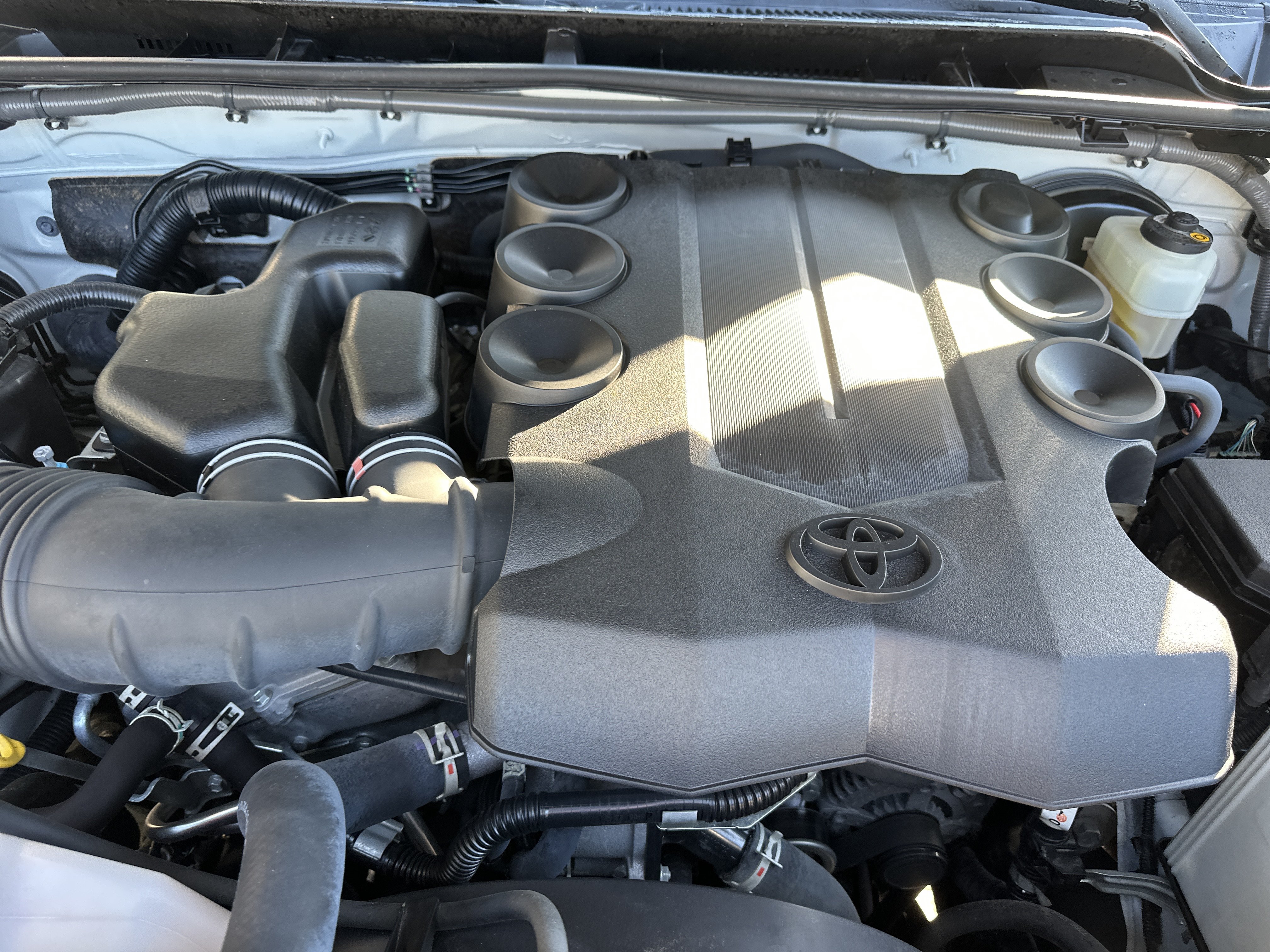 Used 2023 Toyota 4Runner Limited RWD image 9
