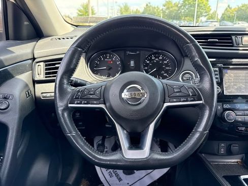Used 2017 Nissan Rogue SL w/ SL Premium Package AWD/4WD image 17
