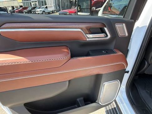 New 2026 GMC Sierra 3500 Denali Ultimate AWD/4WD image 38
