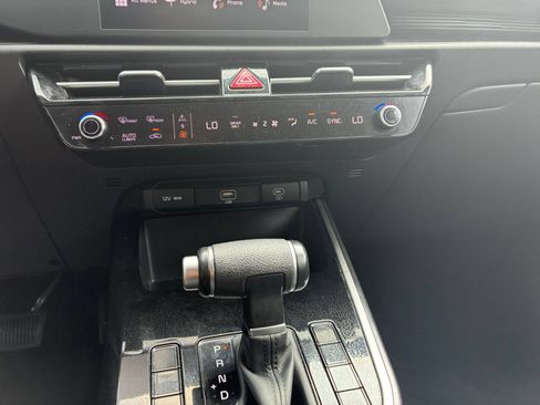 Used 2026 Kia Niro LX FWD image 17