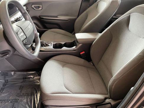 Used 2025 Kia K4 LXS image 25