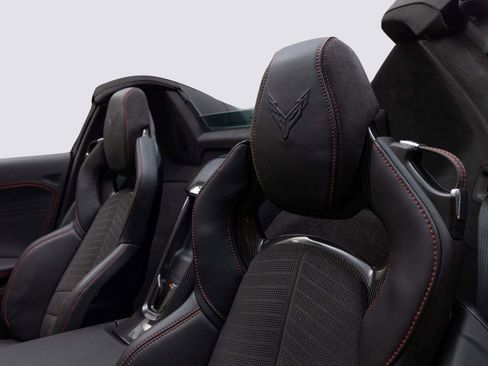 Used 2024 Chevrolet Corvette Z06 image 17