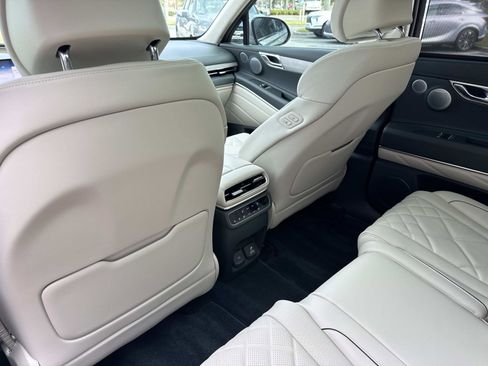 Used 2025 Genesis GV80 3.5T Prestige image 13