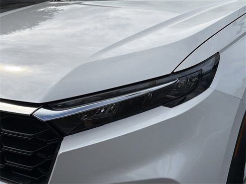 Used 2023 Honda CR-V EX image 9