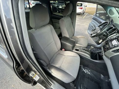 Used 2012 Toyota Tacoma PreRunner image 20