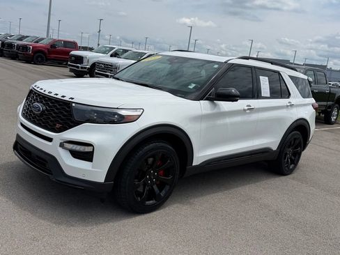 Used 2022 Ford Explorer ST w/ Equipment Group 401A AWD/4WD image 39