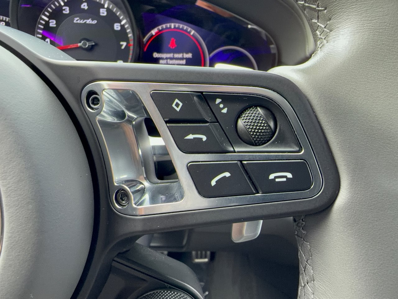 Certified 2022 Porsche Cayenne Turbo AWD/4WD image 19